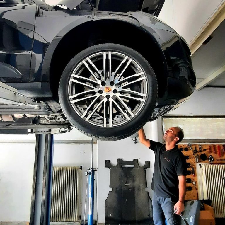 Porsche Service